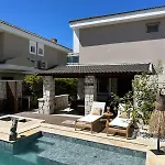 Detached House With Pool In Alacati *