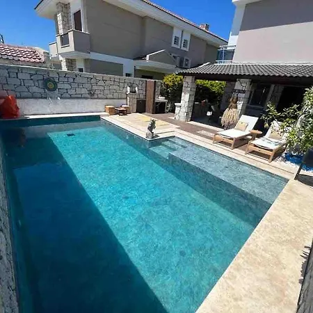 别墅 Detached House With Pool In Alacati *
