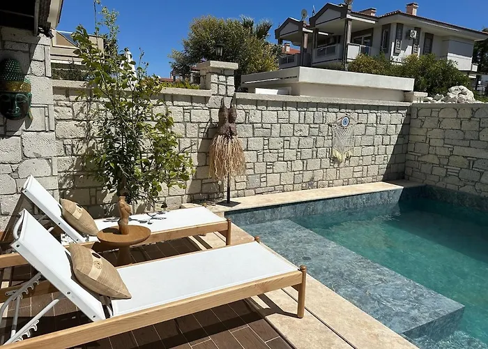 Вилла Detached House With Pool In Alacati Кешме