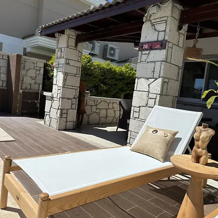 Detached House With Pool In Alaçatı Villa Çeşme